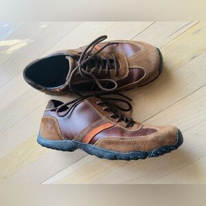 Timberland Brown and Orange Leather and Suede sneakers Size 9